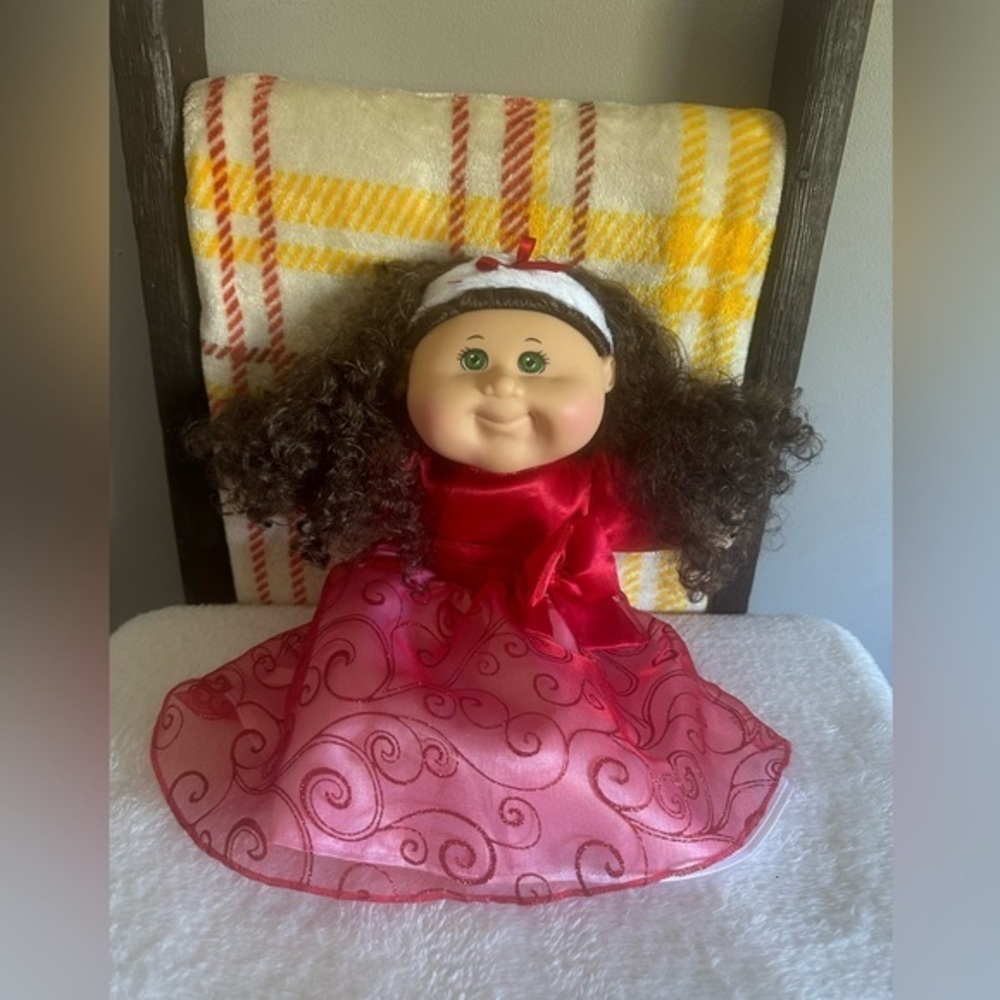 2012 Cabbage Patch Limited Holiday Edition Doll
